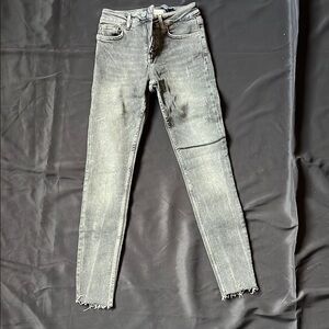 Women's Gray Skinny Jeans